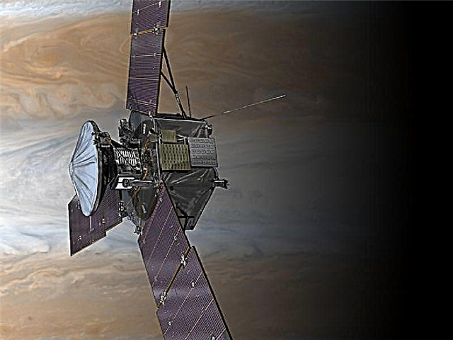 Po paviršiumi: Jupiterio paslėptų audrų matymas