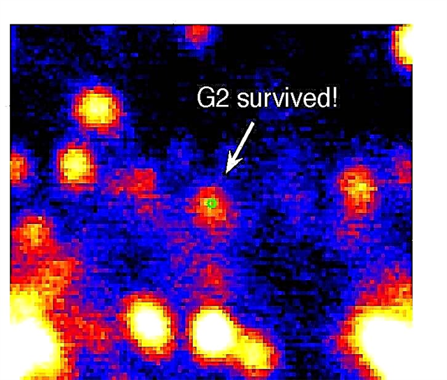 Paslaptingas objektas „G2“ „Galactic Center“ iš tikrųjų yra dvejetainė žvaigždė - žurnalas „Kosmosas“