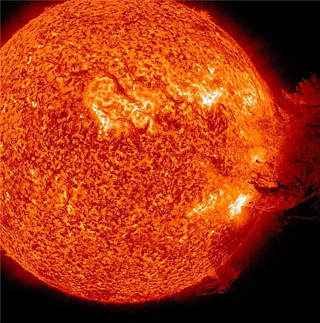 Hipnotyzujące spojrzenie na 4 rok Obserwatorium Dynamiki Słońca