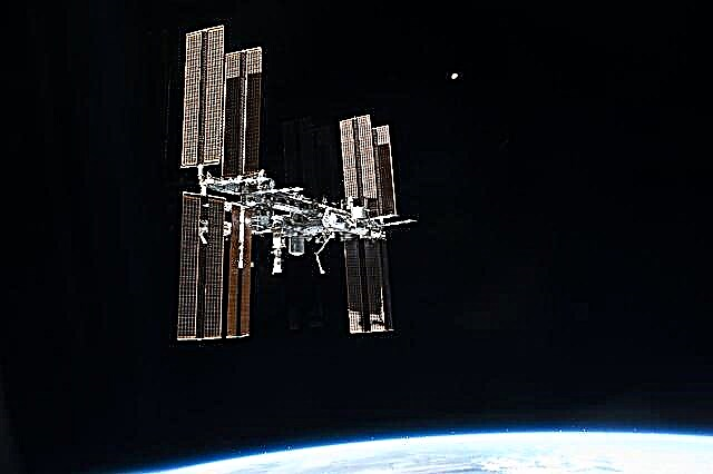 ATNAUJINIMAS: NASA atšaukė „Cygnus“ paleidimo sprendimą dėl kosminės stoties aušinimo problemos