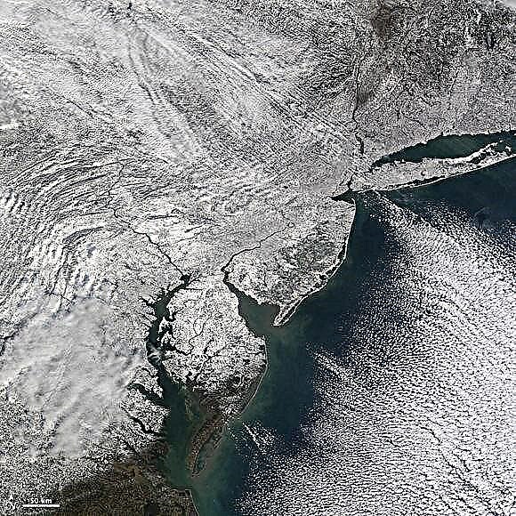Record battant la tempête de neige américaine vue de l'espace