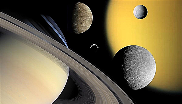 Satürn'ün Kaç Ayı Var?
