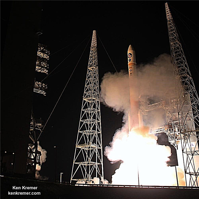 El despegue nocturno del Delta IV impulsa a Comsat militar a orbitar para aliados de EE. UU .: Galería de fotos / videos