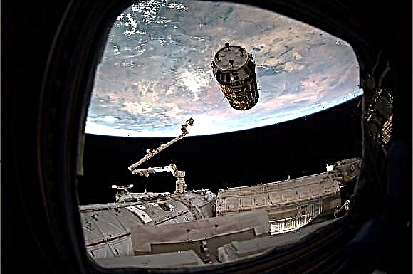 Les décharges HTV-2 au Japon chargées d'ordures de l'ISS