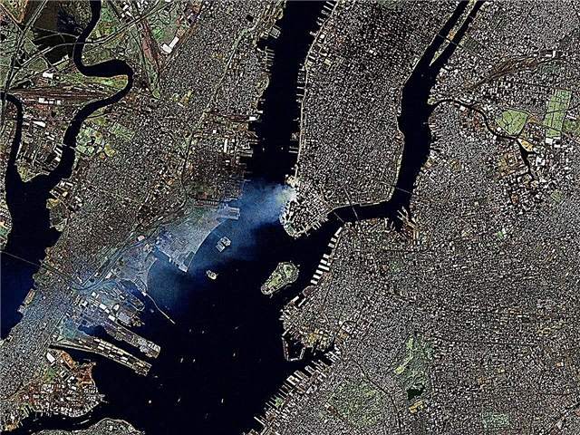 Hanya AS-Astronot On-Orbit Selama 9/11 Bercermin pada Peringatan 10 Tahun Serangan