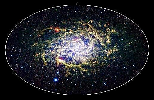 Uusi kuva paljastaa, että M33 on suurempi kuin ajateltiin (ja sen otsikko on suuntamme)