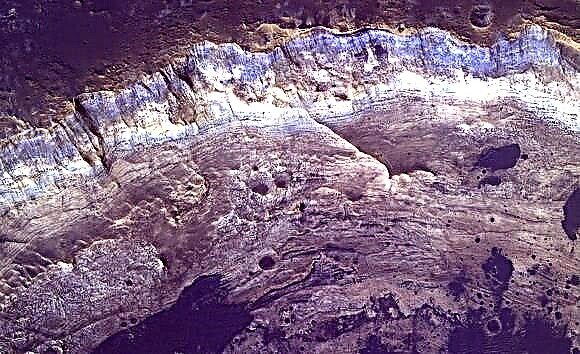 Evidências de água generalizada no início de Marte