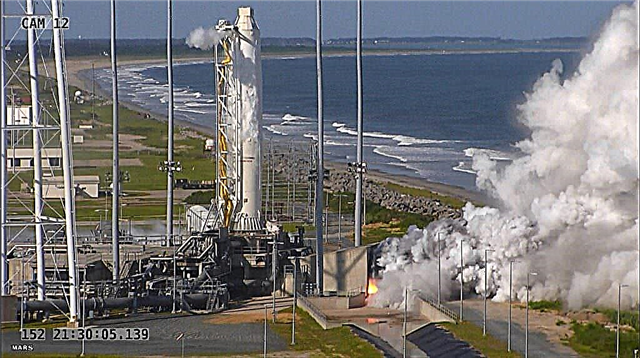 Perdaryta „Antares“ raketa užbaigia pagrindinį variklio bandymą