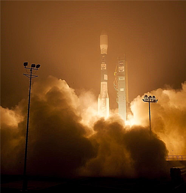 Observatorul de carbon al NASA se declanșează pe Delta II, pentru a măsura gazul cu efect de seră cu dioxid de carbon și pentru a observa respirația Pământului