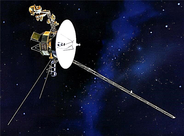 10 Zgodovinski trenutki v Voyagerjevem potovanju v medzvezdni prostor