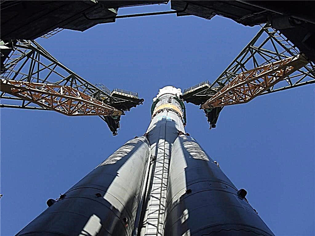 Vistas inusuales del cohete Soyuz