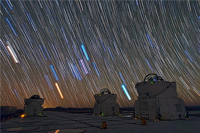 आकाशीय लेजर शो? नहींं, ये स्टार कलर्स दिखावा कर रहे हैं