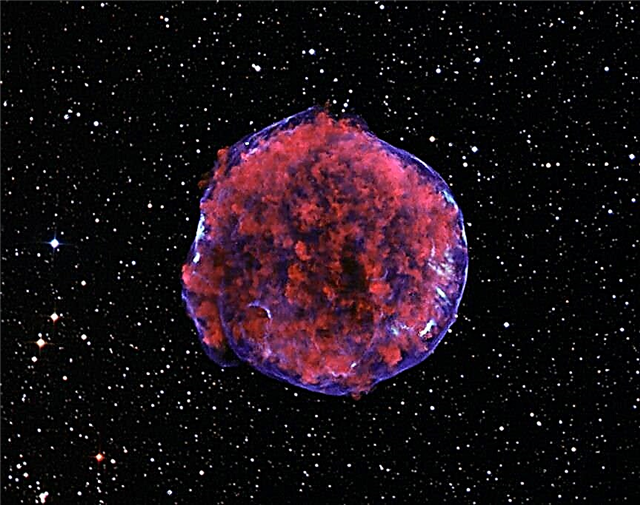 New Look Inside Tycho Supernova Remnant Hints at Cosmic Ray Origins