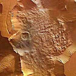 تيثونيوم تشاسما على المريخ