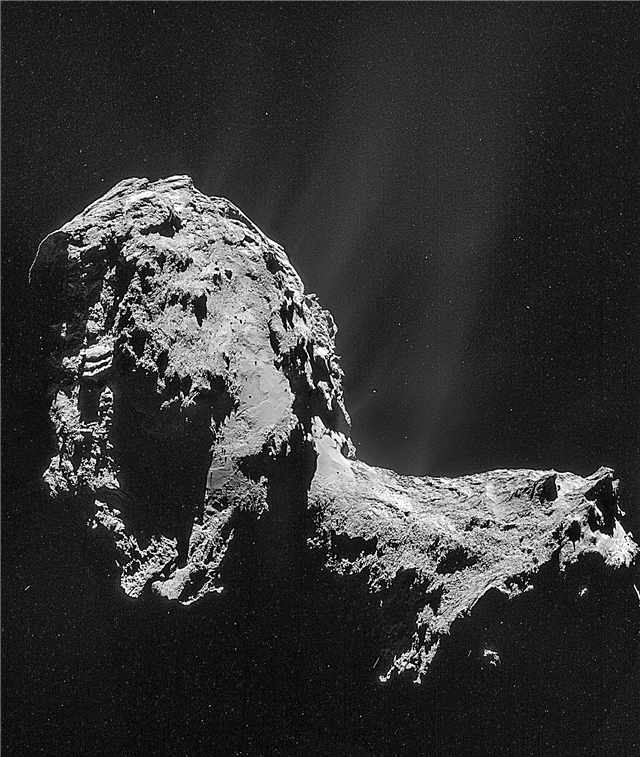 Jet! Rosetta komeet tunneb kuumust, kui pinnast eraldub gaasi ja tolmu