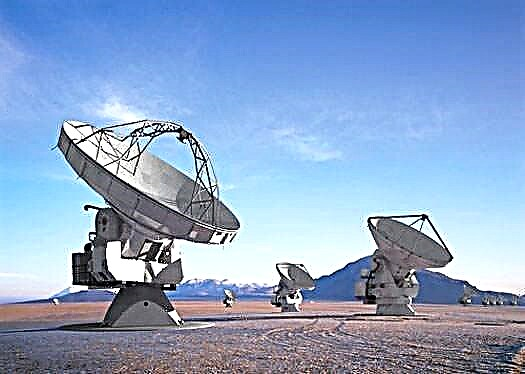 Телескоп ALMA делает первые наблюдения