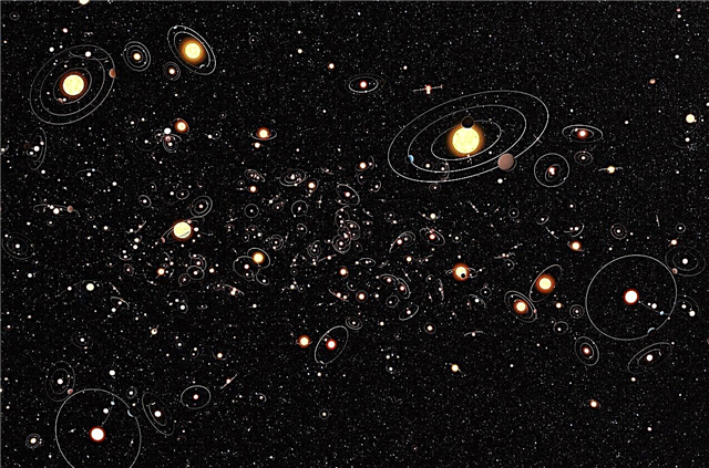 تقول دراسة Microlensing أن كل نجم في درب التبانة يحتوي على كواكب