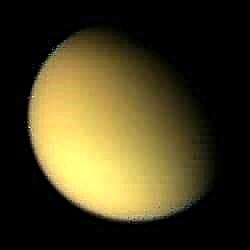 Latura strălucitoare a lui Titan