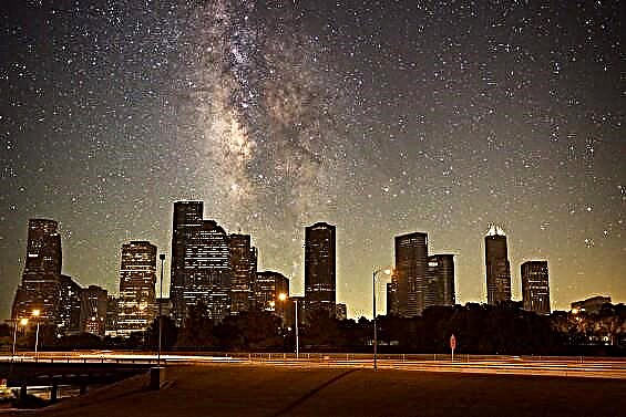 Noul Timelapse arată peisaje urbane de noapte fără poluare luminoasă
