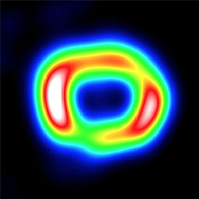 Zeitraffer zeigt das glühende Wrack von Supernova 1987a, das sich über 30 Jahre nach außen ausdehnt