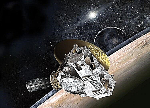New Horizons kirjoittaa 'Pluto-Space!' Juhliaksi tässä on kuvia kääpiöplaneetalta