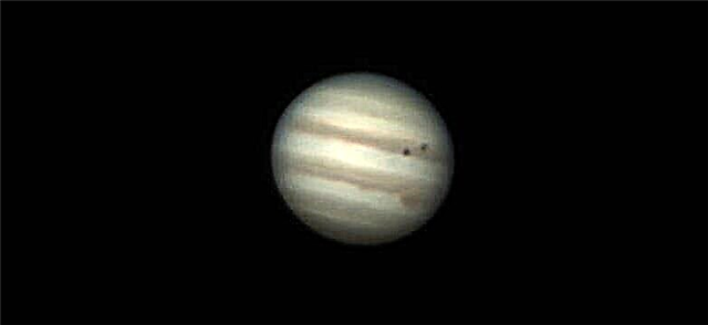 Vendo o dobro: Júpiter retorna ao amanhecer
