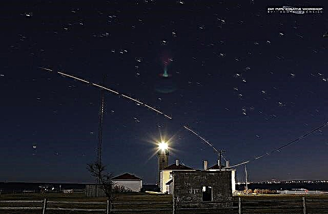 写真：Wallops Island Visibleから数百万人への夜間打ち上げ