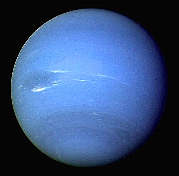 Wideo: Poza Neptunem, na pewno jest zatłoczone lodowymi przedmiotami