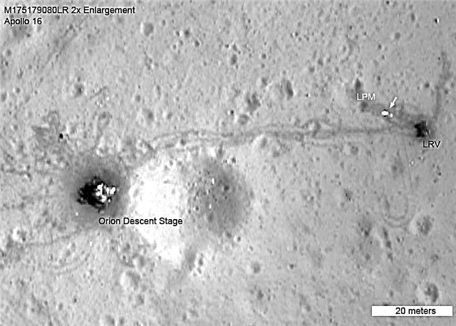 Lunar Satellite rodo „Apollo 16“