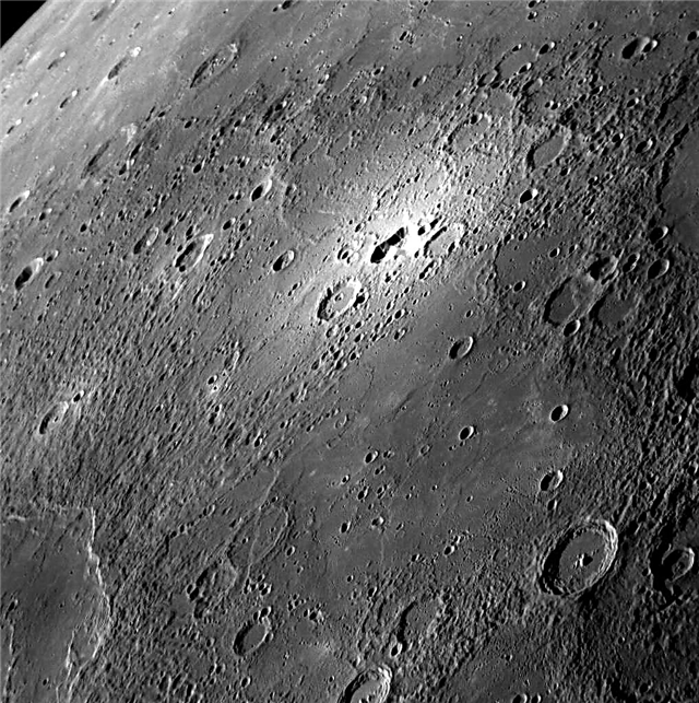 Weitere neue Looks zu Mercury von MESSENGER
