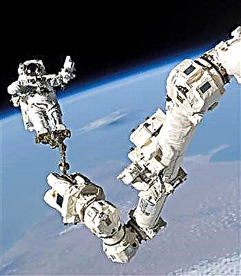 Galerija: 10 metų „Canadarm2“, statybinis kranas kosmose