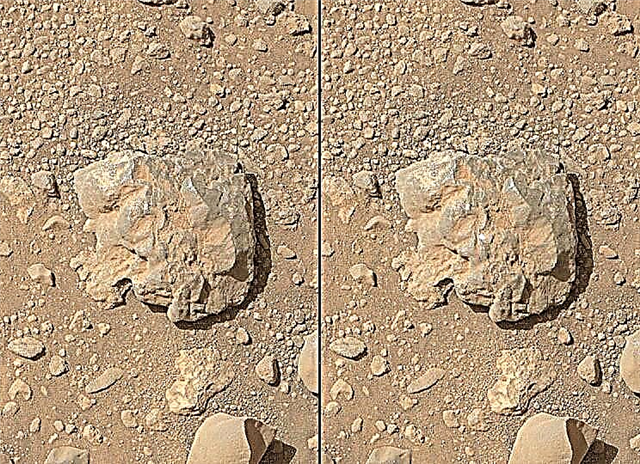 火星に火花が飛ぶ好奇心レーザーブラスト赤い惑星岩-写真/ビデオ
