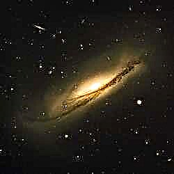 Twin Supernovae dans NGC 3190
