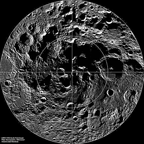 Lunov južni pol kot ga še nikoli niste videli