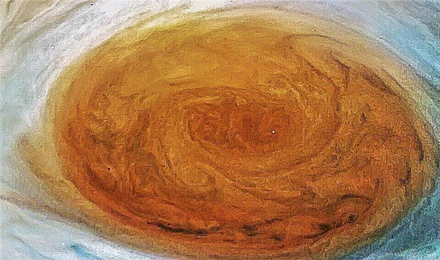 Aqui estão eles! Novas fotos Juno da grande mancha vermelha