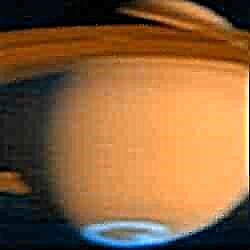 As luzes do sul misteriosas de Saturno