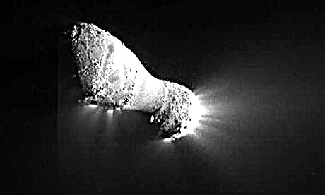¿Se ha resuelto la desconcertante composición del cometa?