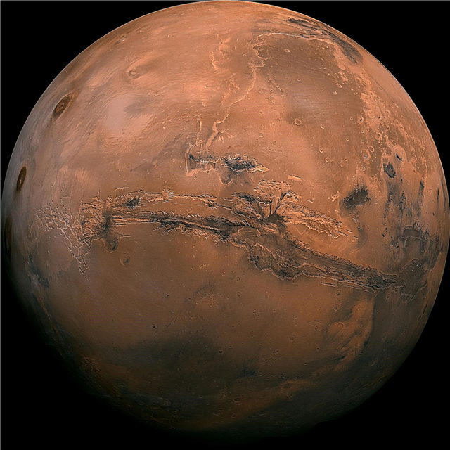 مدار المريخ. كم هي سنة على المريخ؟