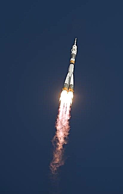 انطلاق سائح الفضاء ريتشارد غاريوت في محطة الفضاء اجازة