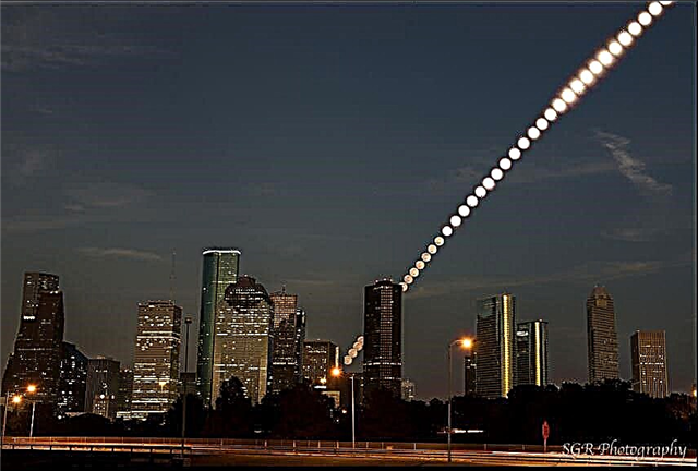 Astrofoto: Houstoni Super Kuu tõus