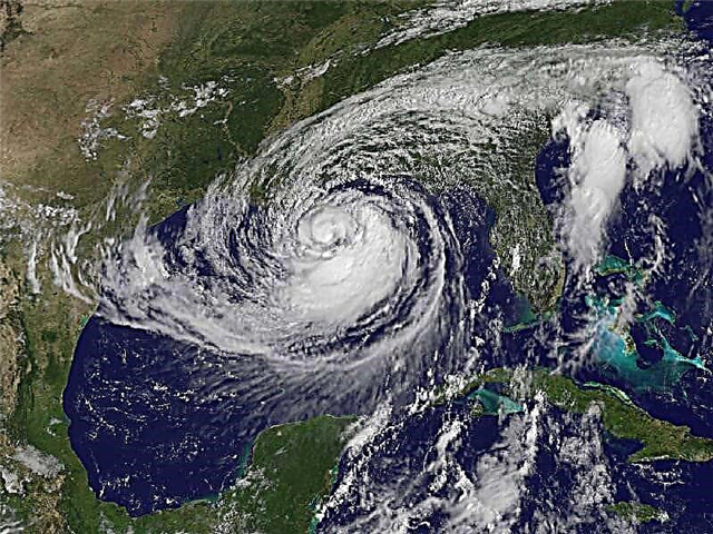 Satellitter Hold styr på orkanen Isaac