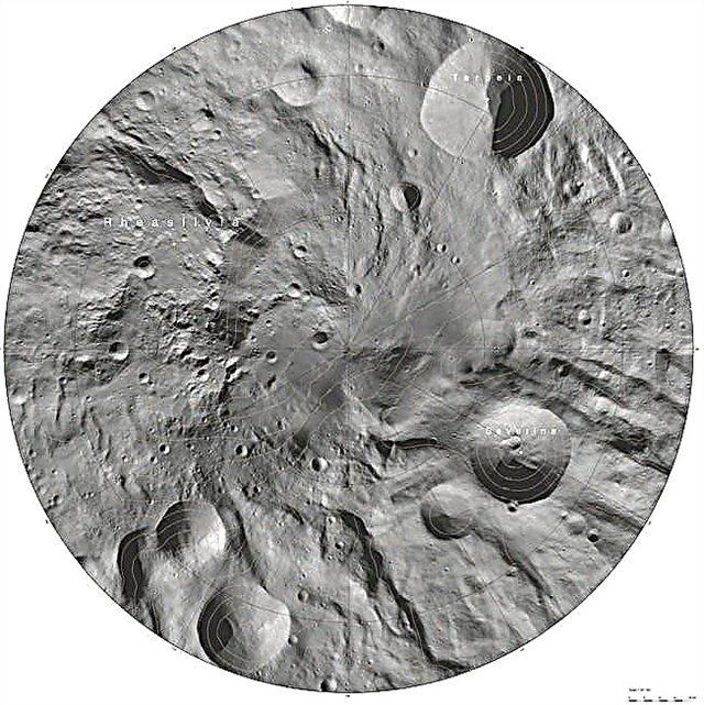 Voici à quoi ça ressemble au-dessus d'un astéroïde