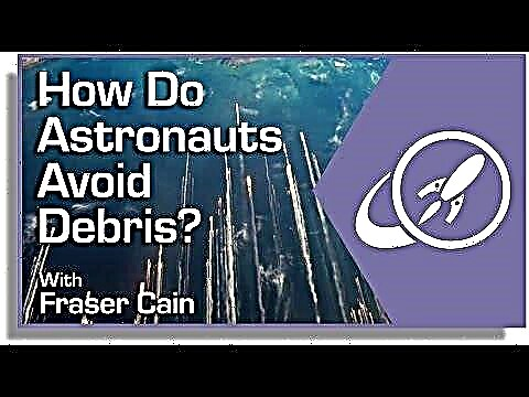 ¿Cómo evitan los escombros los astronautas?