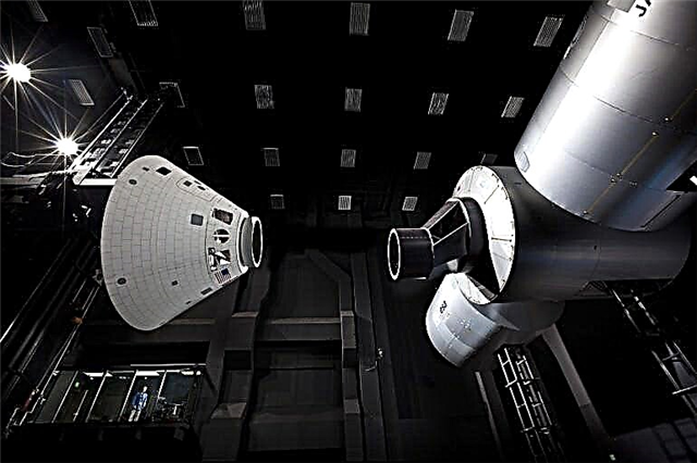 Inauguration de la première capsule Orion et du nouveau centre des opérations spatiales de la NASA