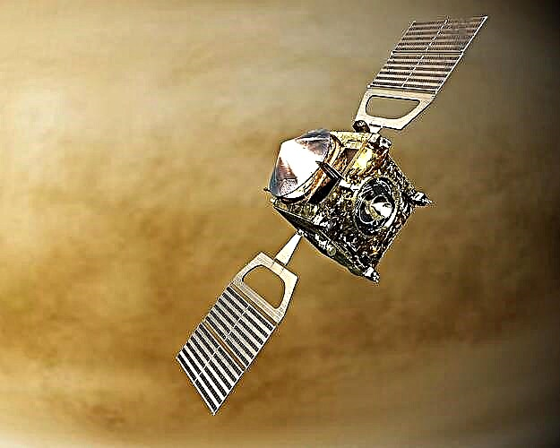 La sonda Venus Express revela el misterioso lado nocturno del planeta