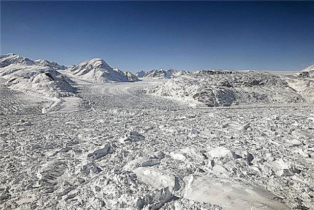تفقد غرينلاند وأنتاركتيكا جليدهما 6 مرات أسرع مما كانت عليه في التسعينات