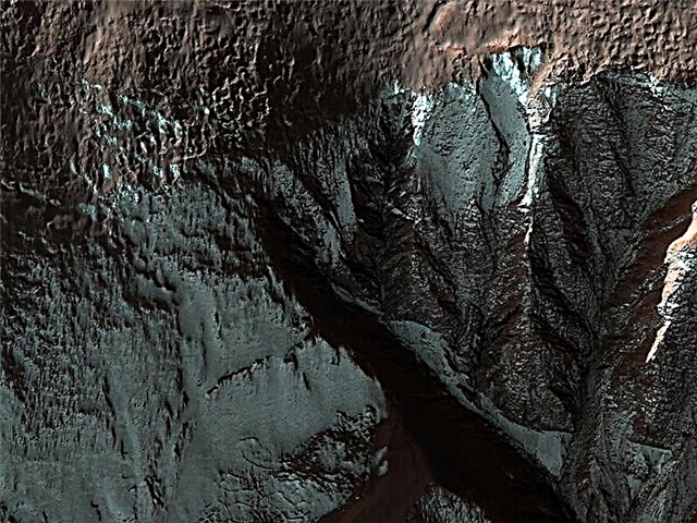 Dernières nouvelles de Mars: paysages givrés, lit de lac antique, site d'atterrissage potentiel