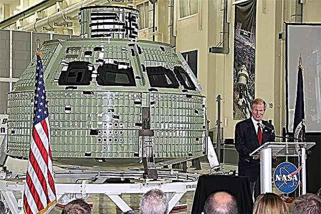 La prima capsula di Orion Crew legata allo spazio è stata presentata a Kennedy