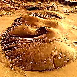 Mars'ta Nicholson Krater