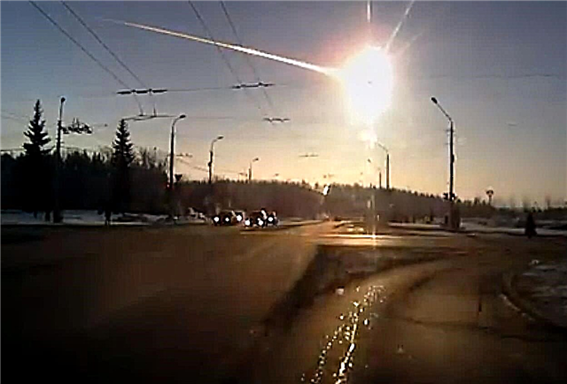 Kemungkinan Fragmen Meteorit Besar Dipulihkan Dari Bola Api Rusia